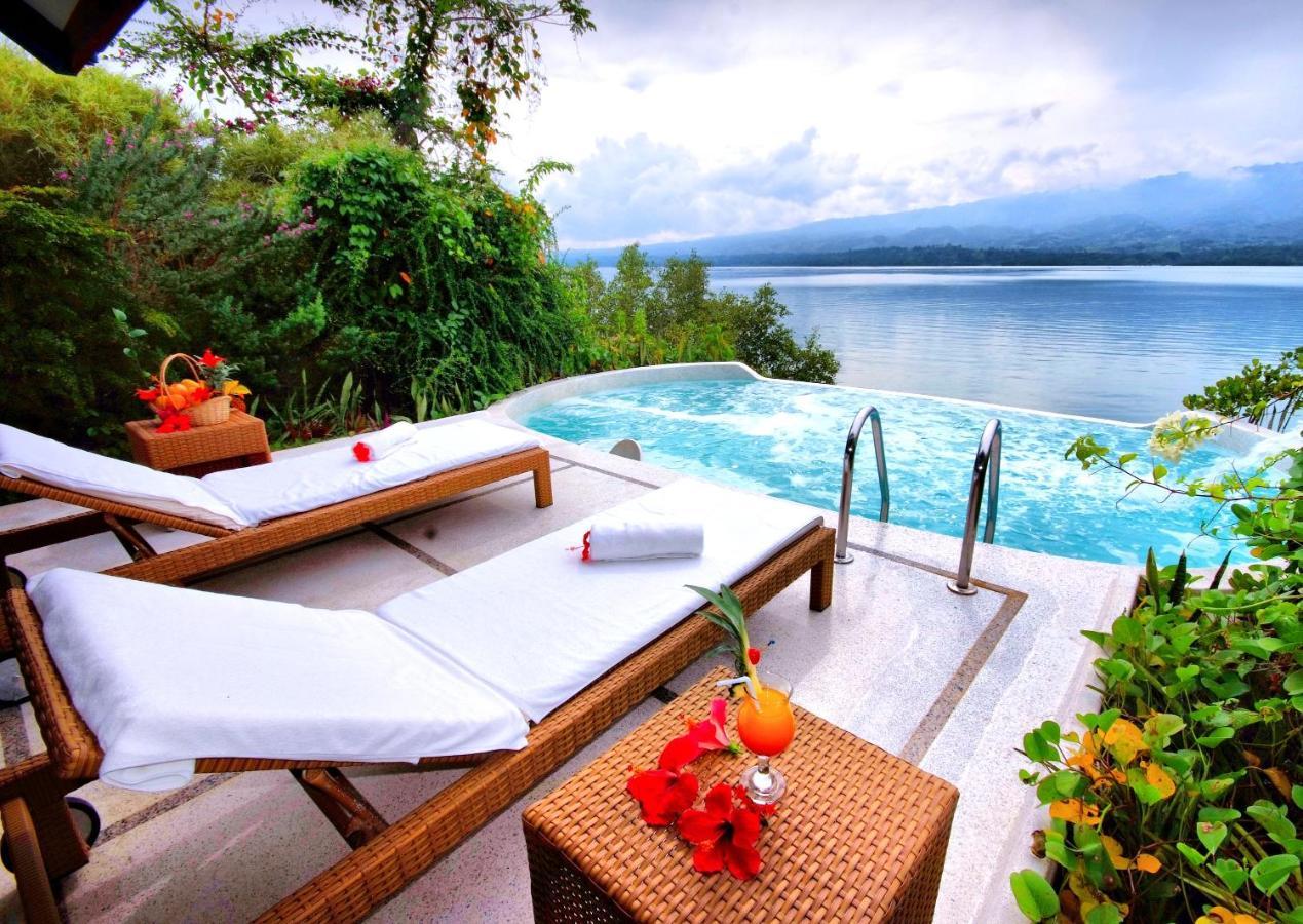 Badian Island Wellness Resort Экстерьер фото